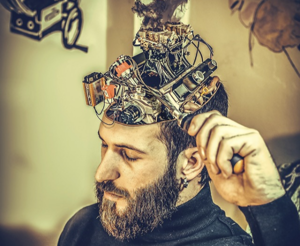 머리를 많이 쓸수록 정신력이 떨어진다.