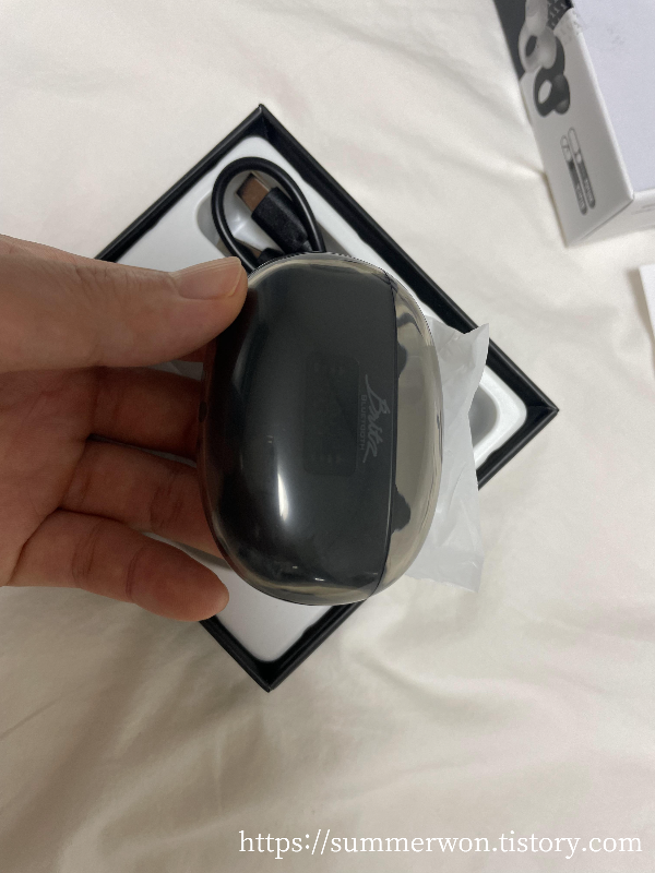 브리츠 블루투스 이어폰 본체