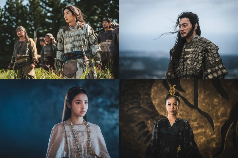 갑옷을 입은 아고족 은섬과 타곤, 흰 신관복을 입은 탄야, 우아한 검푸른 드레스에 왕관을 쓴 태알하가 서로 서있는 드라마 아라문의 검 주인공