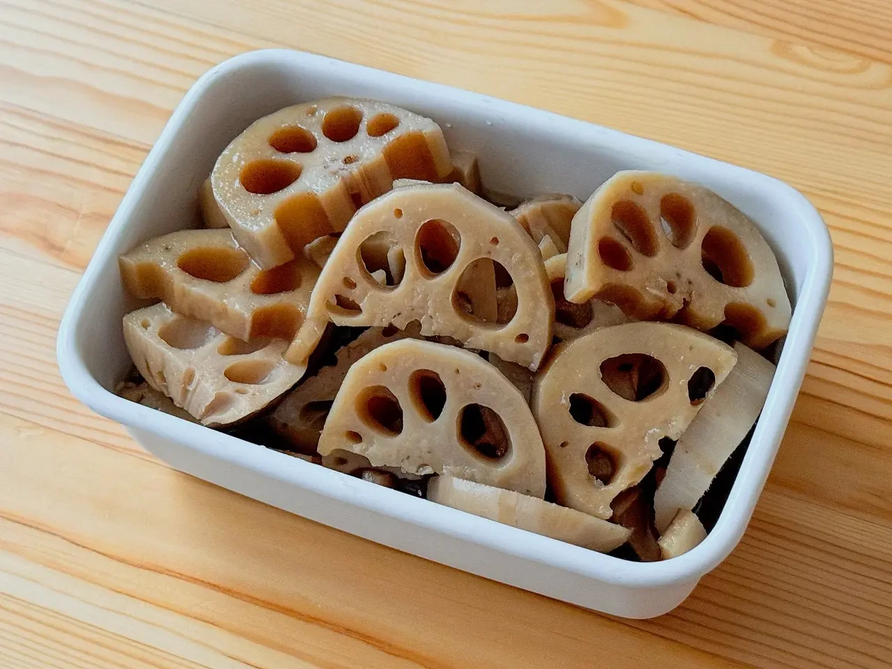 연근조림 만드는 방법: 아삭함과 윤기를 동시에 잡는 집밥 레시피