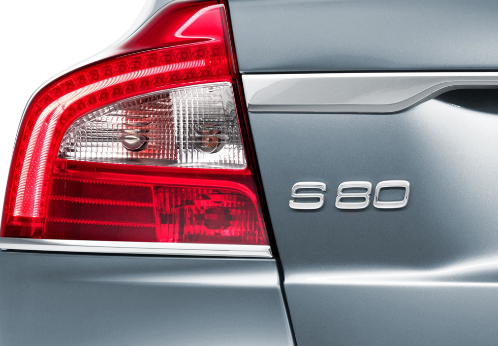 2016년식 볼보 S80 후미등 디자인