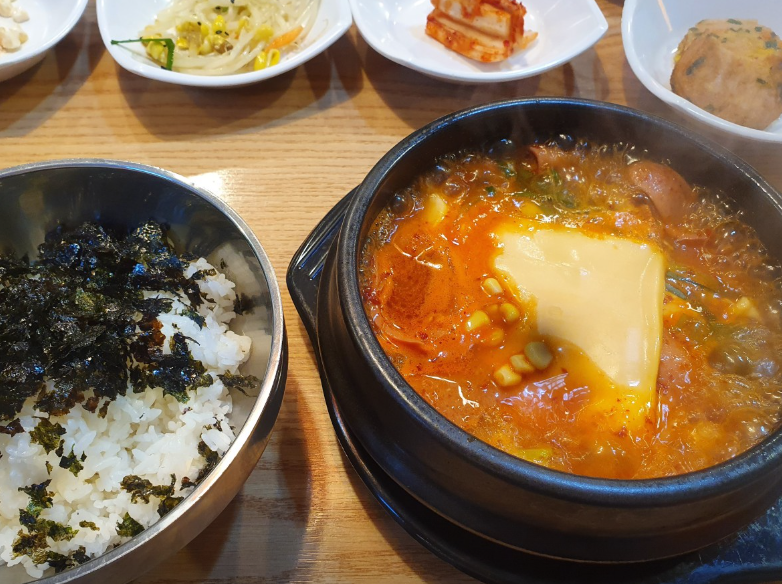 킹콩순두부 대표 메뉴