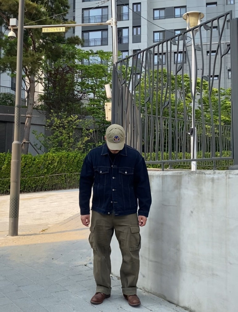 데일리룩(2025. 5. 30.)폴로랄프로렌 더블알엘 가먼트다잉 트윌 볼캡, 무신사스탠다드 오버사이즈 생지 데님 트러커 재킷, 프리즘웍스 카고 팬츠, 레드윙 아이언레인저 앰버하니스