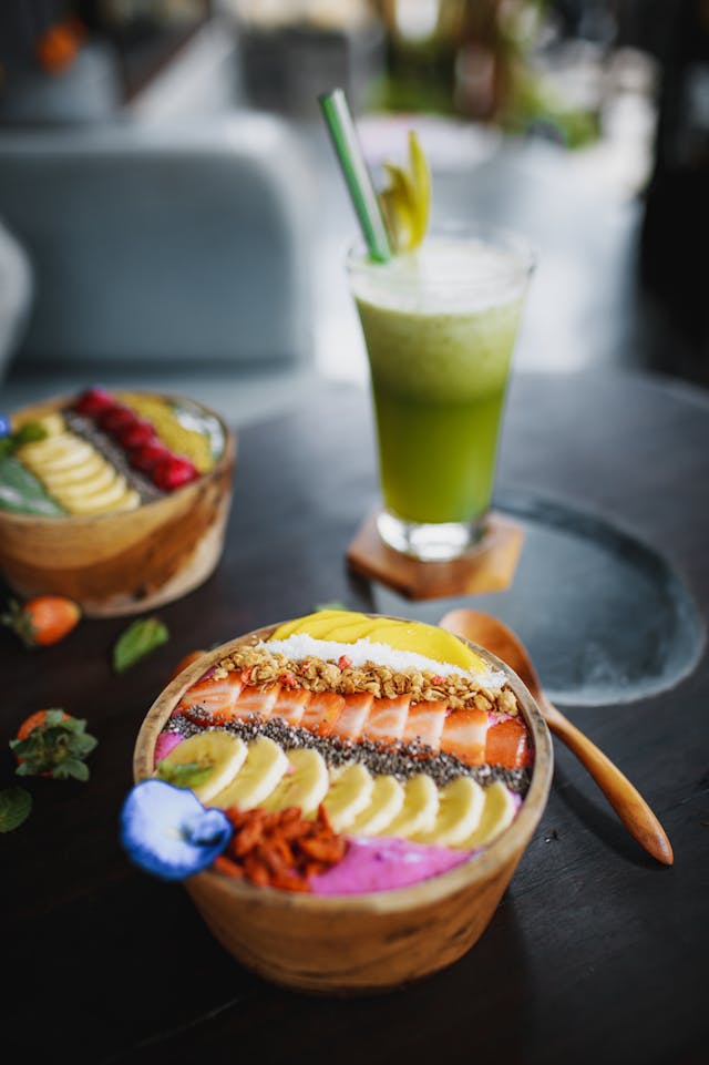 스마트폰 없이 식사하기: 디지털 디톡스로 &lsquo;마음챙김 식사&rsquo;의 즐거움 찾기