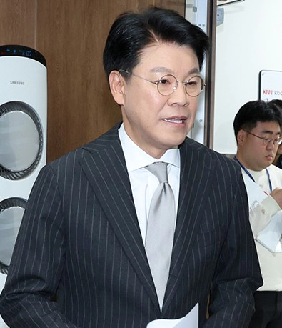 장제원 국회의원 프로필 고향 학력 지역구 아버지 형제관계