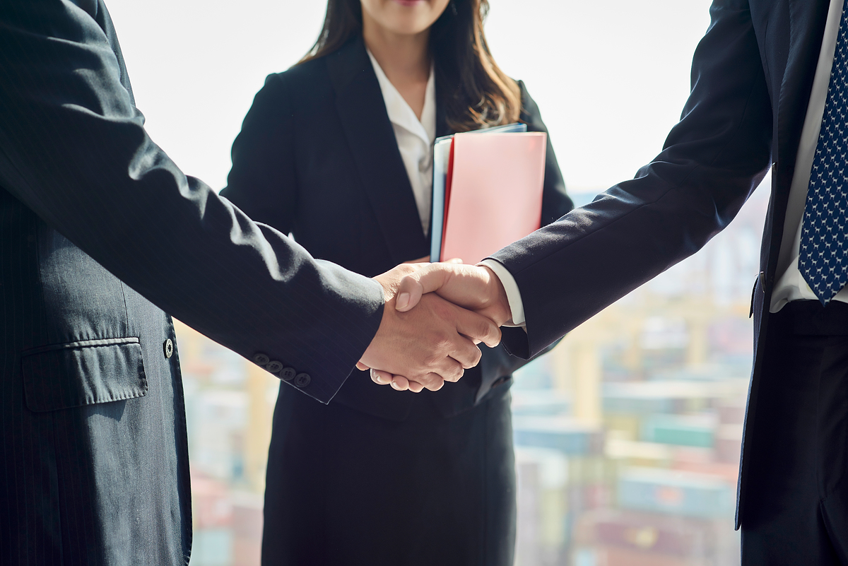 차상위계층 기준 서로 손잡고 의견 통일 완료