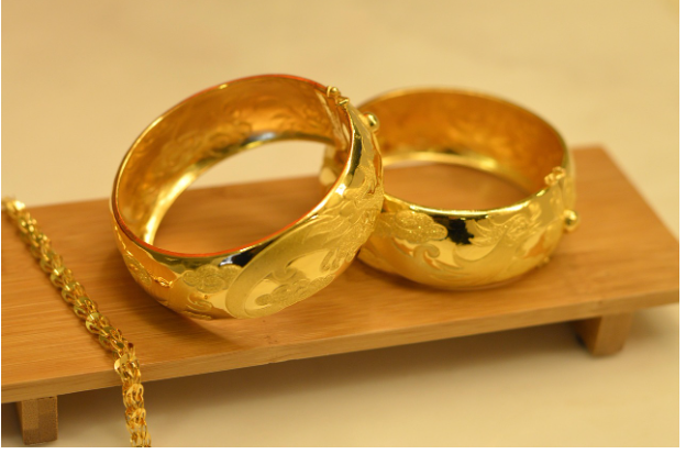 [비트코인 시장 뉴스 속보] 고래 지갑 이동&middot;가격 조정&middot;BIP-110 논란까지 한눈 정리