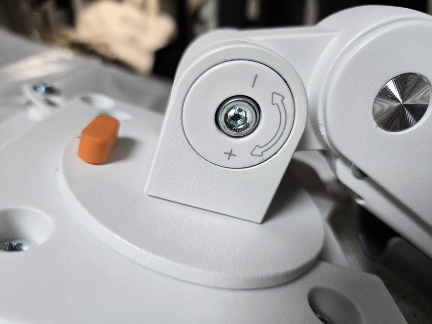 모니터거치대-관절