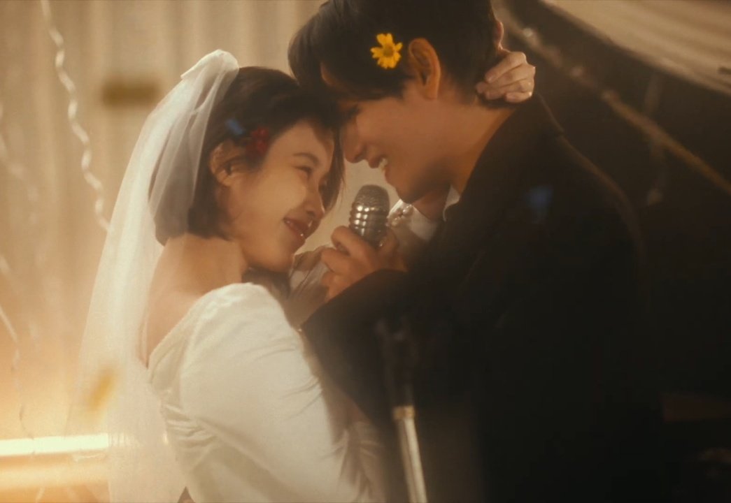 아이유뷔사진6