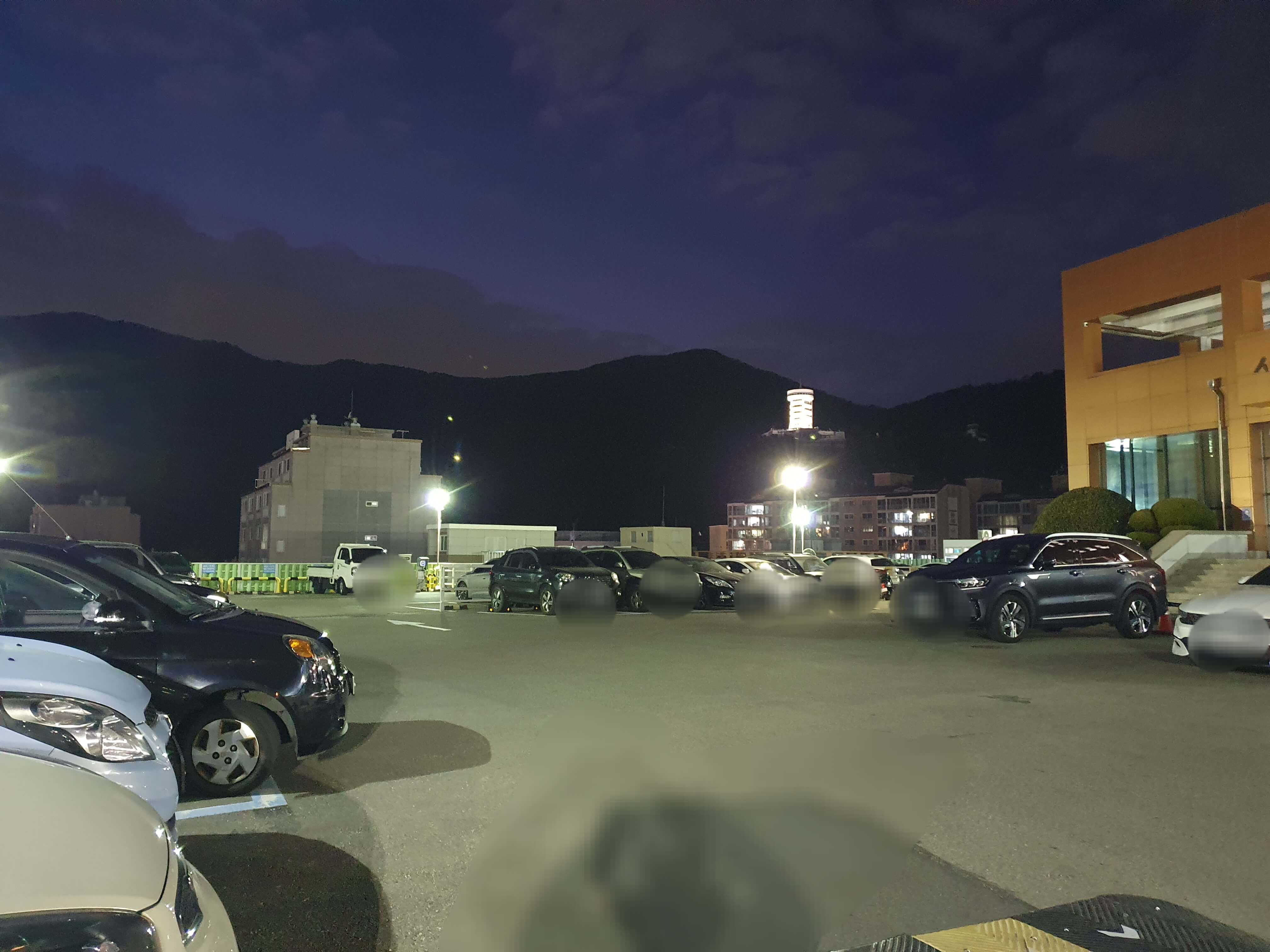 부산시민도서관 부설주차장 모습