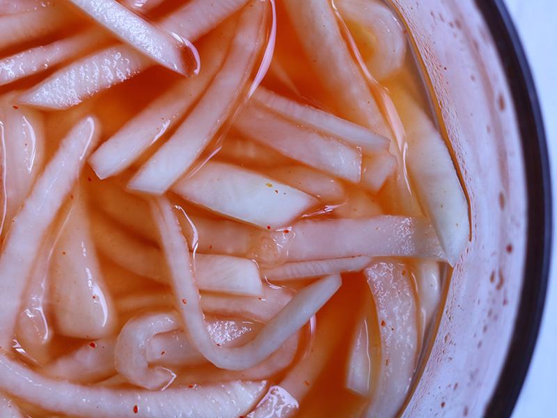 고기집 새콤 달콤 무생채