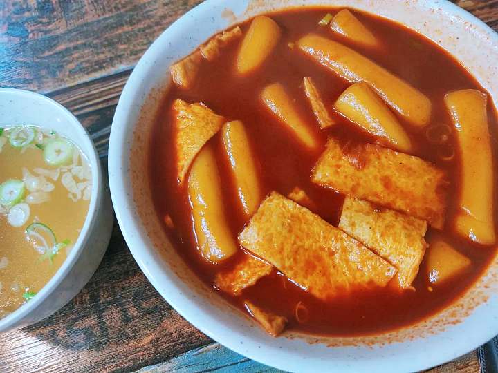 명지대 맛집 추천 생방송투데이 행복을 더하는 달콤한 한 그릇 국물 떡볶이 오늘방송 인생분식