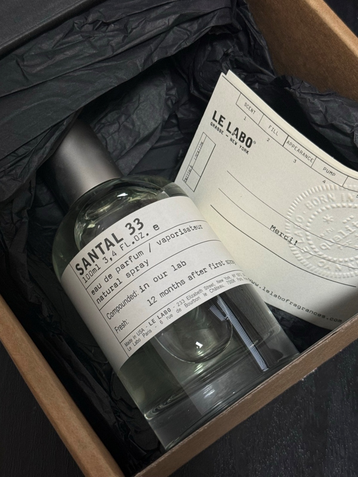 르라보 상탈33 향수가 패키지박스에 담긴 이미지