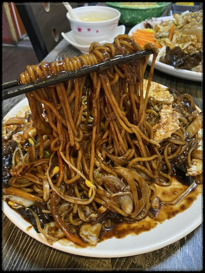 2TV생생정보 - 대구 남구 맛집! 통문어짬뽕전골이 인기인 &lsquo;현짬뽕&rsquo; 방문기