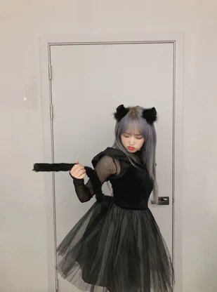 최예나 셀카2