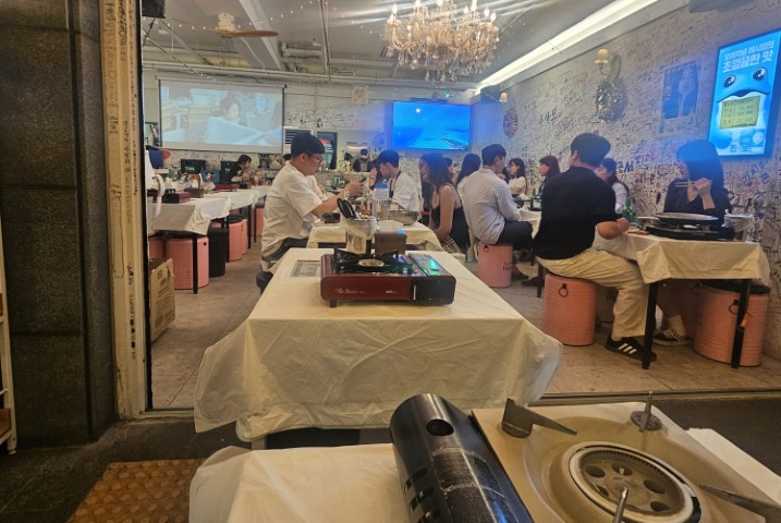 낭만 여수밤바다 포차 내부사진