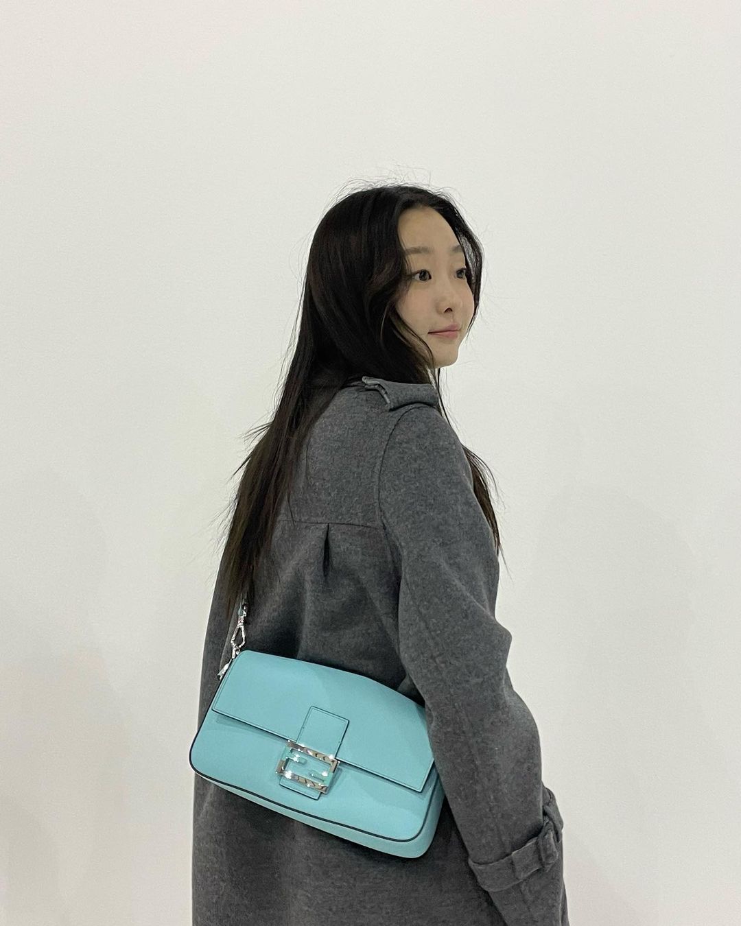 fendi 아이템 장착한 김다미
