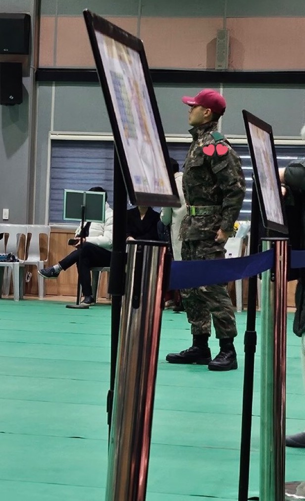 제이홉 사진3