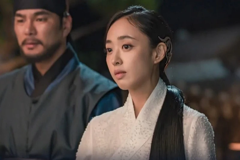 체크인 한양에서 설매화 역을 맡은 김민정