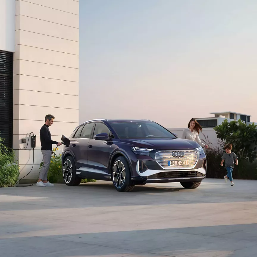 아우디 Q4 e-트론 이미지