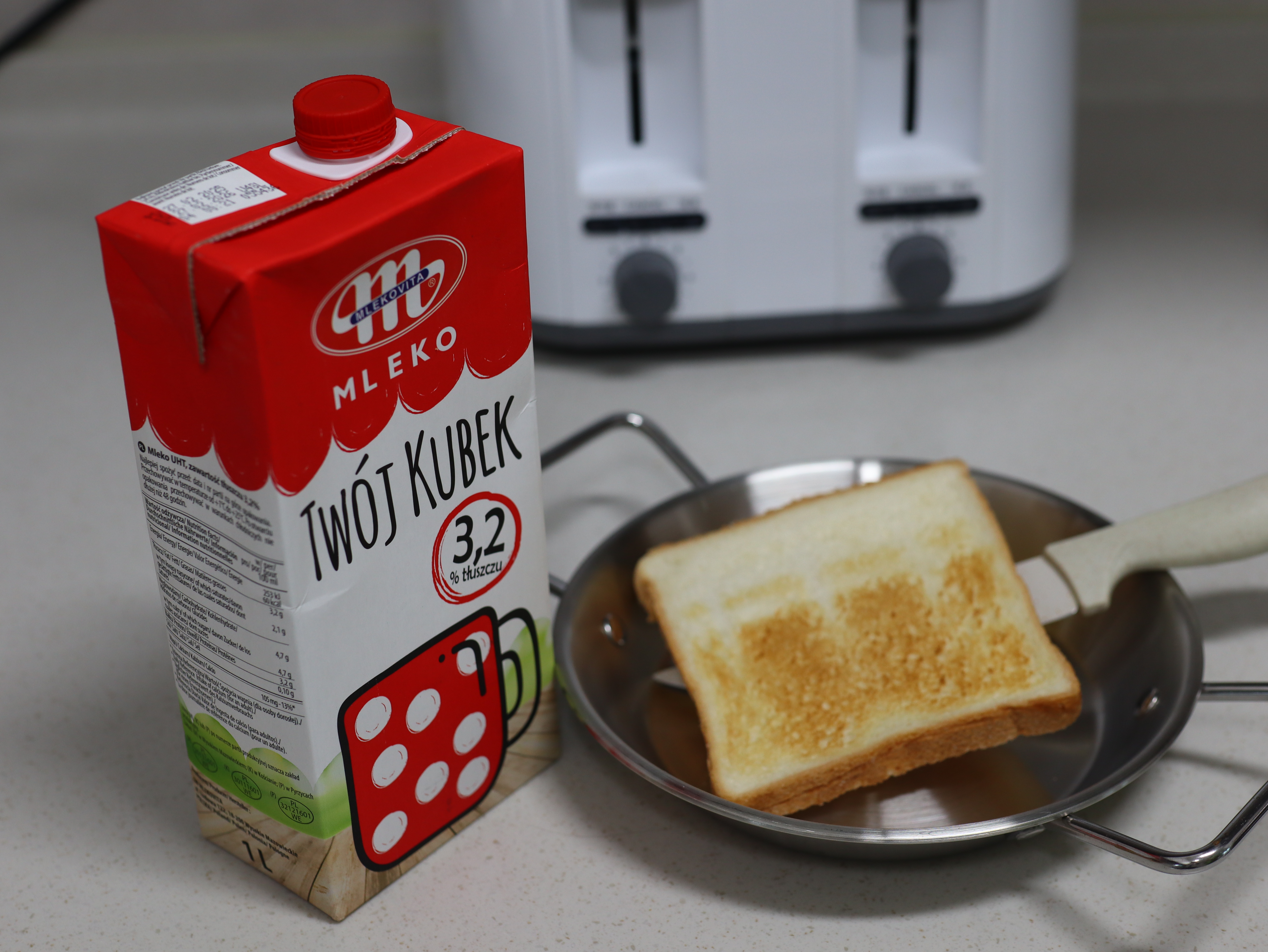 아이러브밀크 멸균우유 3.5% 1L 12개입 폴란드산 믈레코비타 [원산지:폴란드]