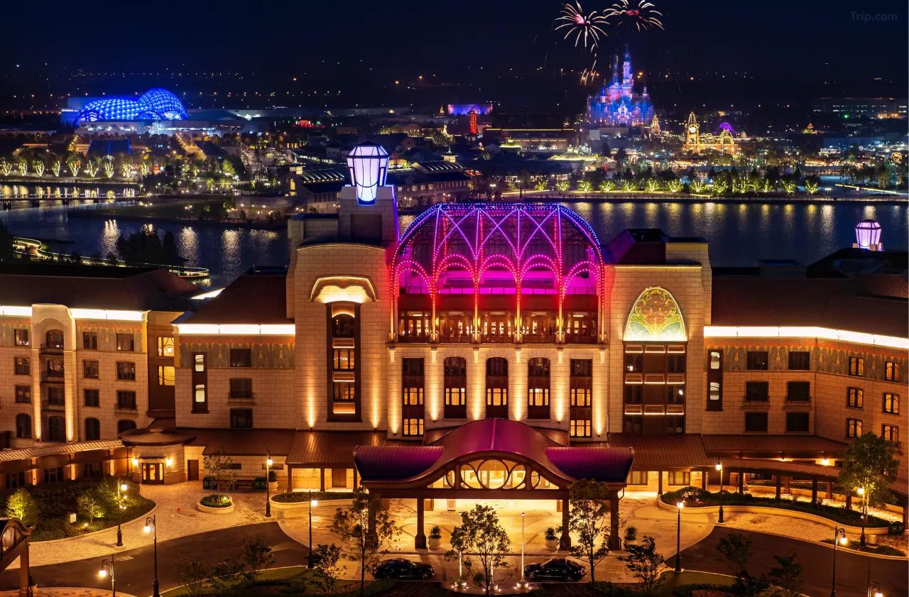 상하이 디즈니랜드호텔 야경