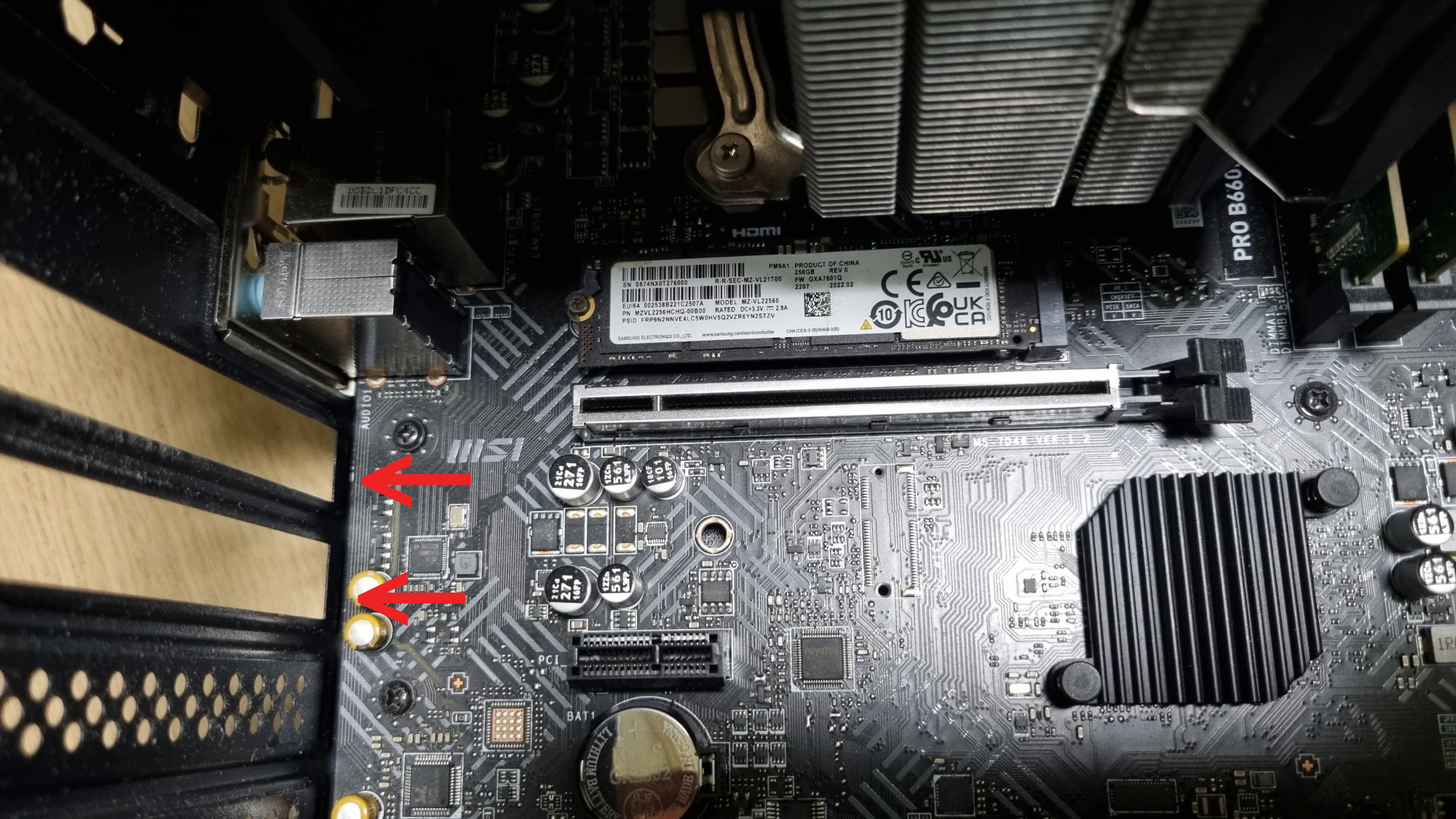 그래픽카드 가이드 끼우는 곳