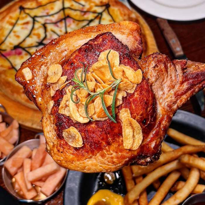 네모세모 천안 맛집 시몬스 닭다리 바비큐 스페셜 마녀의 촛불 샐러드 BBQ 맛있는 가게