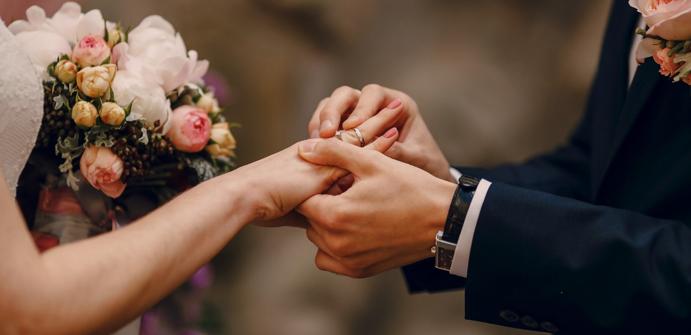 결혼 축하 문자 보내기