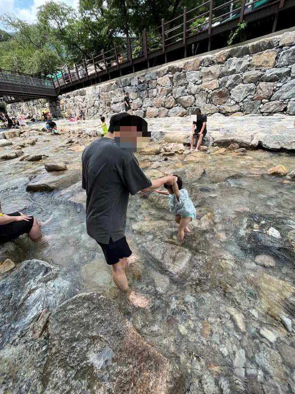 동학사 계곡