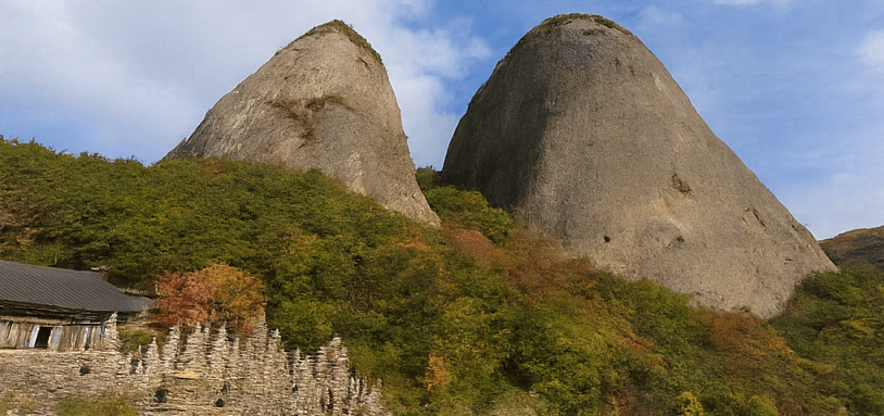 진안 마이산 여행, 신비로운 두 봉우리와 자연이 빚은 영적인 산의 이야기