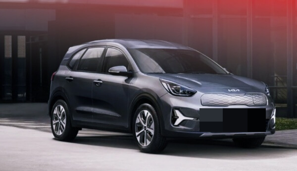 정차된-니로플러스-차량