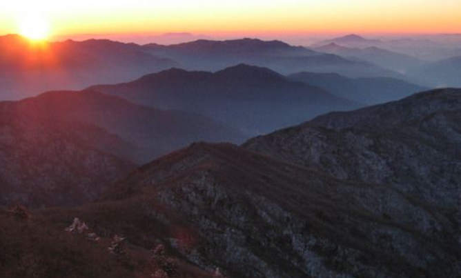 2025 지리산 단풍 절정 시기 &amp; 실시간 현황 + 인기 등산코스 총정리