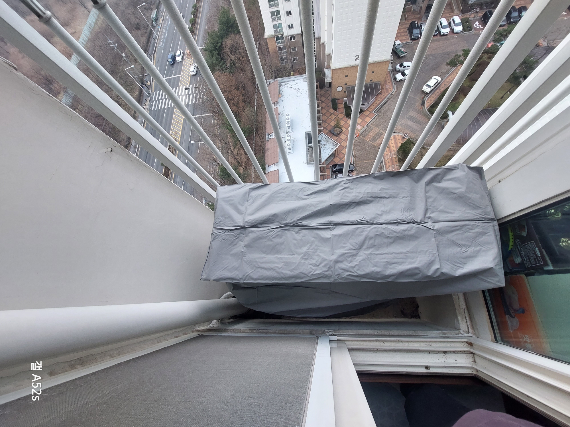 설치랄꺼 까지 없음. 그냥 씌우면 끝!