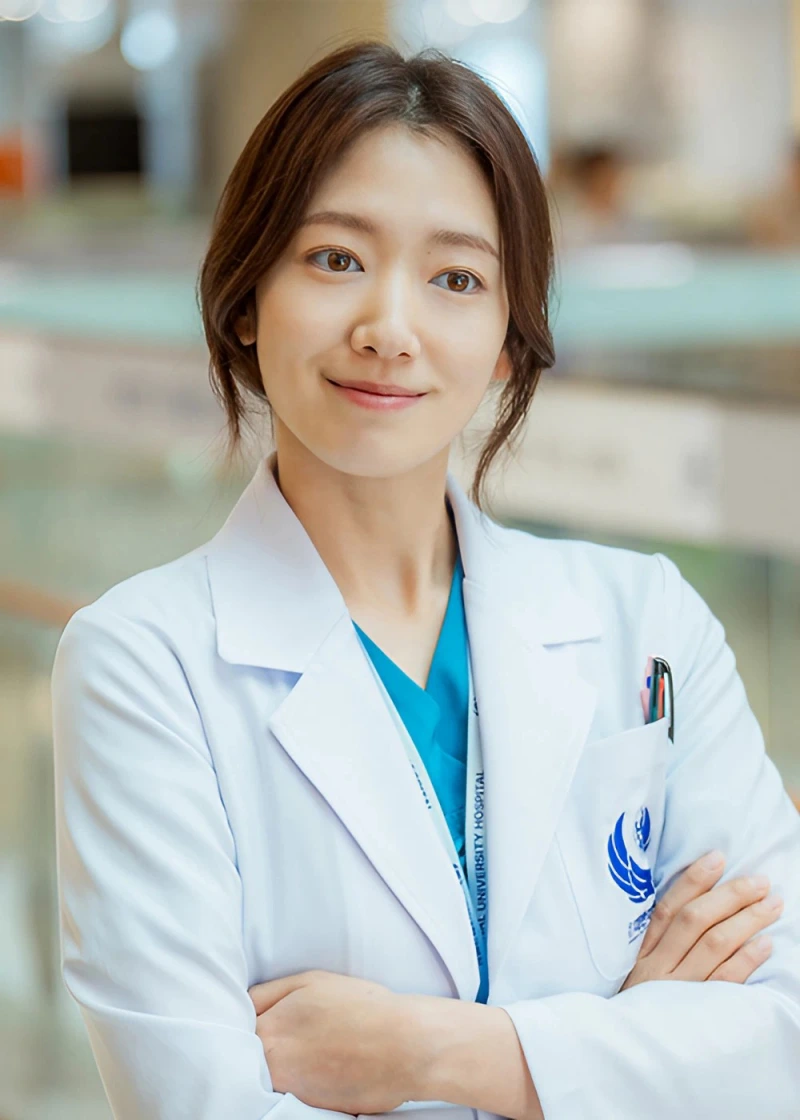 드라마 닥터슬럼프에서 남하늘 역을 맡은 박신혜