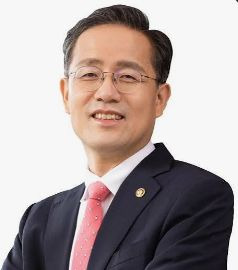 이형일 부총리 면담 총정리|11차례 릴레이 외교·한국 경제성장률 3.3%·국가신용등급·양극화 완화 정책