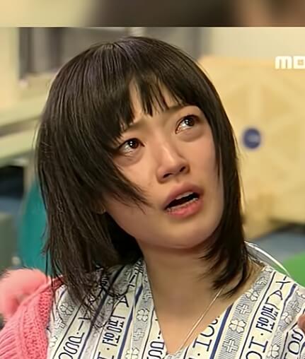 송하윤 데뷔작