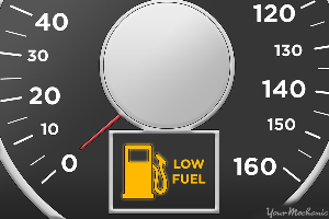 연료 잔량 부족을 알리는 연료 경고등