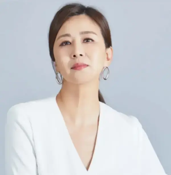 배우-양정아-사진