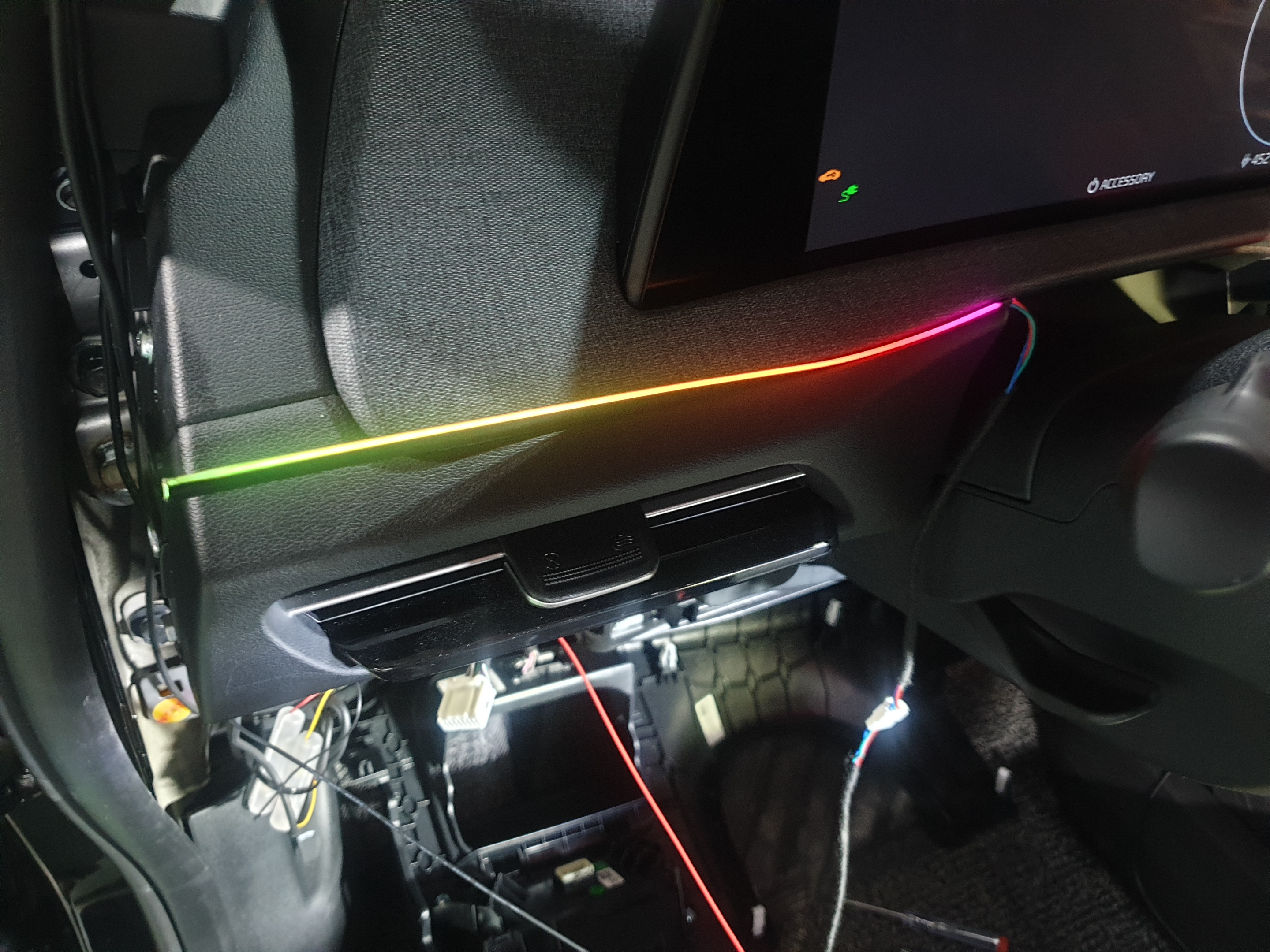 운전석 쪽 LED(25cm)