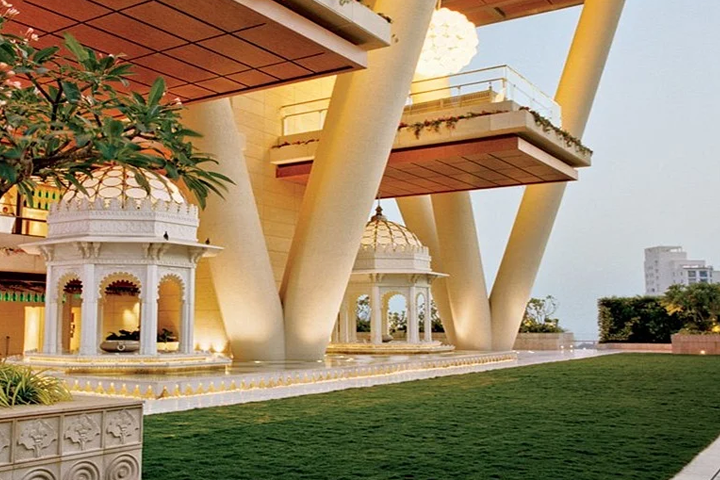 세계에서 가장 비싼 결혼식 아난티 무케시 암바니 재산 집