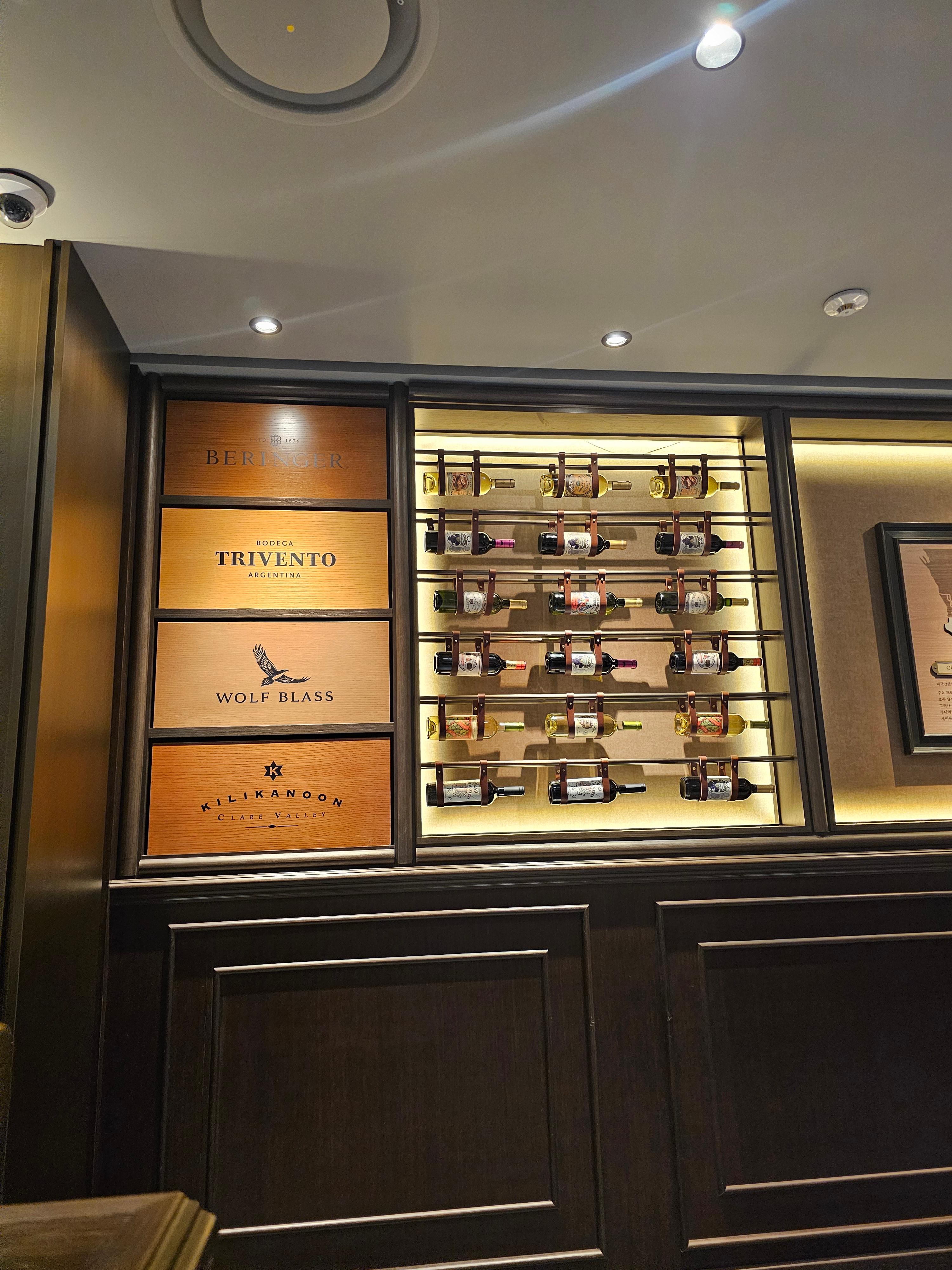 아웃백 천호점 내부2