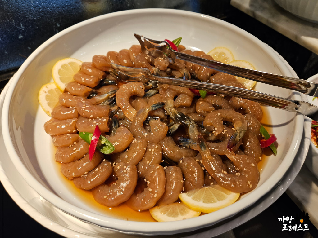 더 리버사이드 호텔 뷔페 간장새우