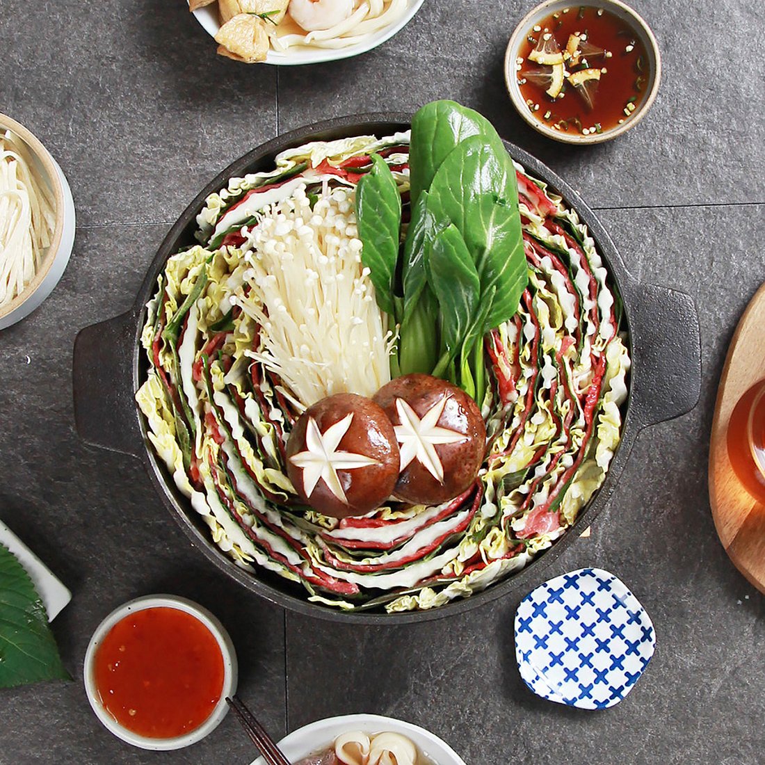 밀푀유 나베와 칼국수