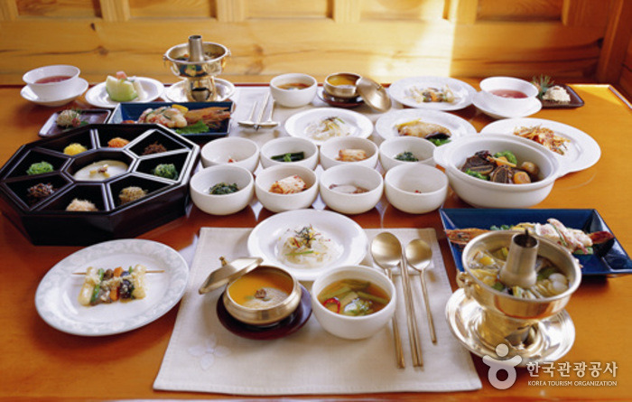 강서구 한정식 '봉래헌' (메이필드호텔)