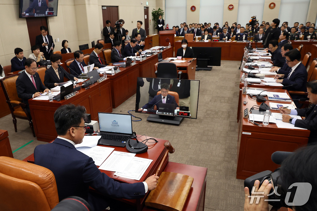 진성준 미국 비자 발급 거부 소식 관련 자료 이미지