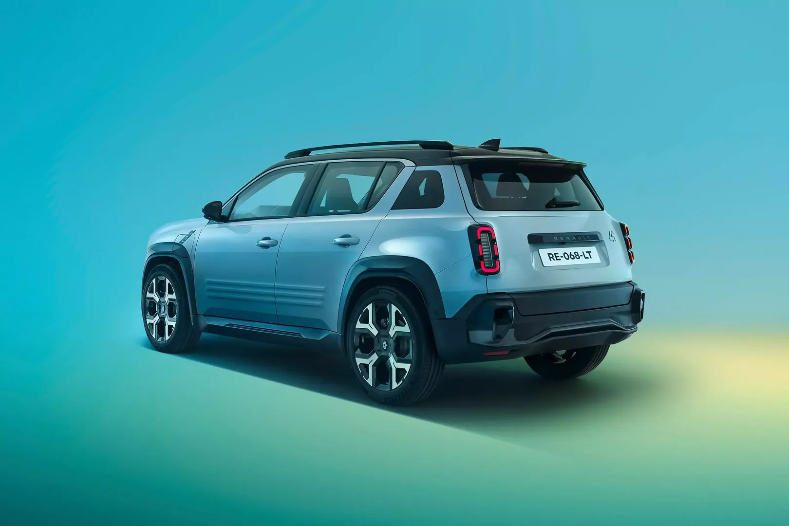 르노 4 E-Tech 플레인 쉬드 이미지