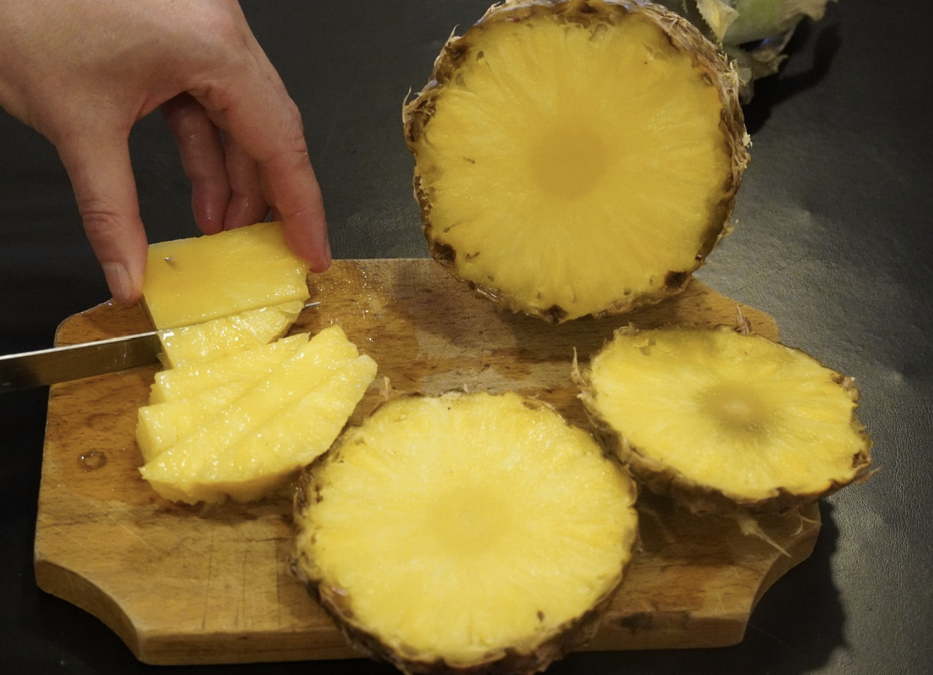 브로멜라인 파인애플