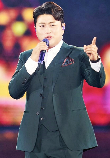 김호중
