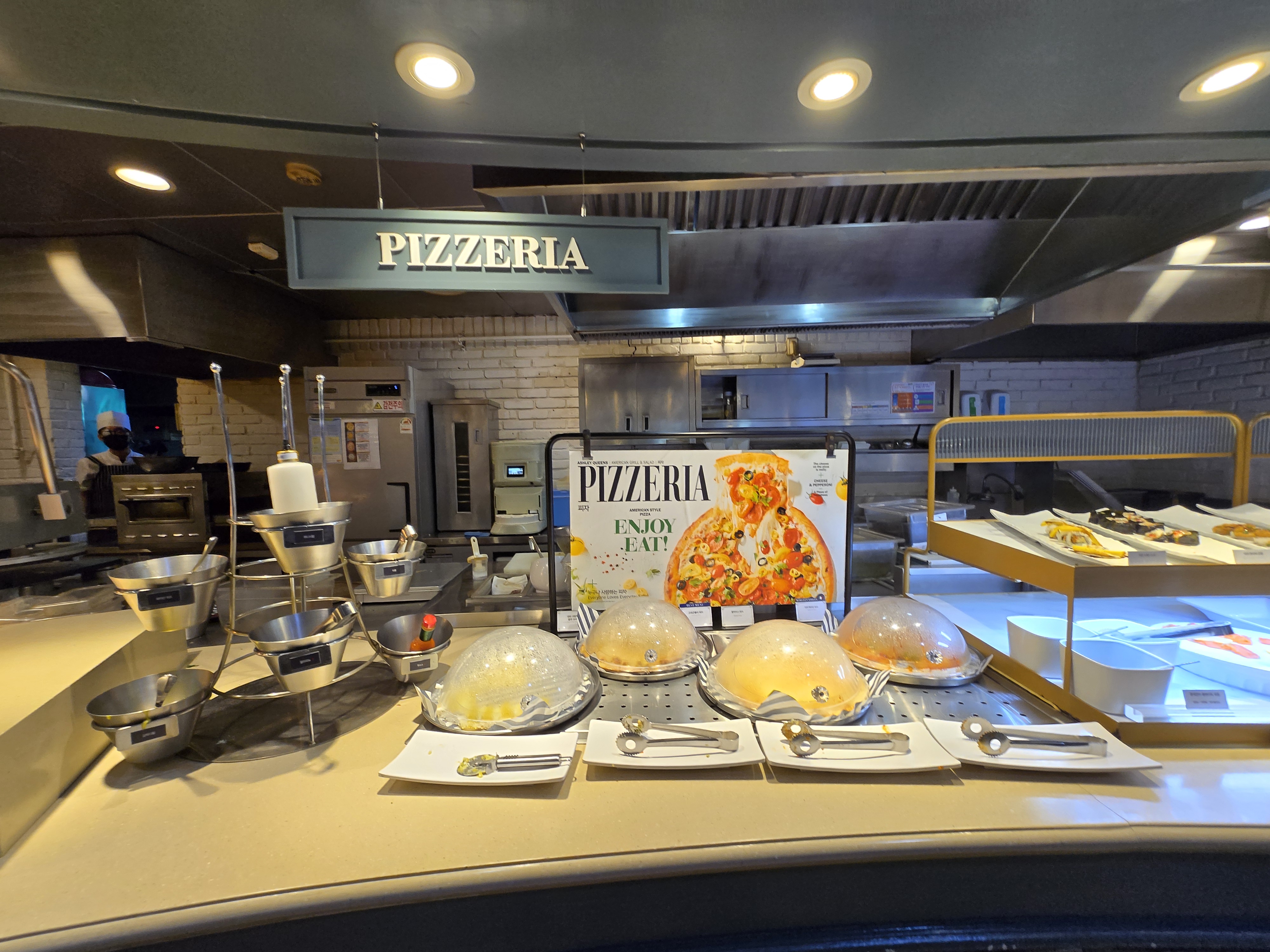 대구 동아백화점 애슐리 피자